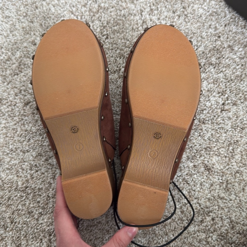 Ana Glenna Cognac clog shoes size 7 medium - Picture 4 of 6